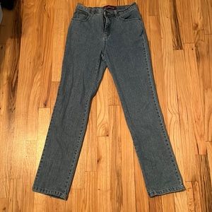 Gloria Vanderbillo Straight Legged Blue Jeans